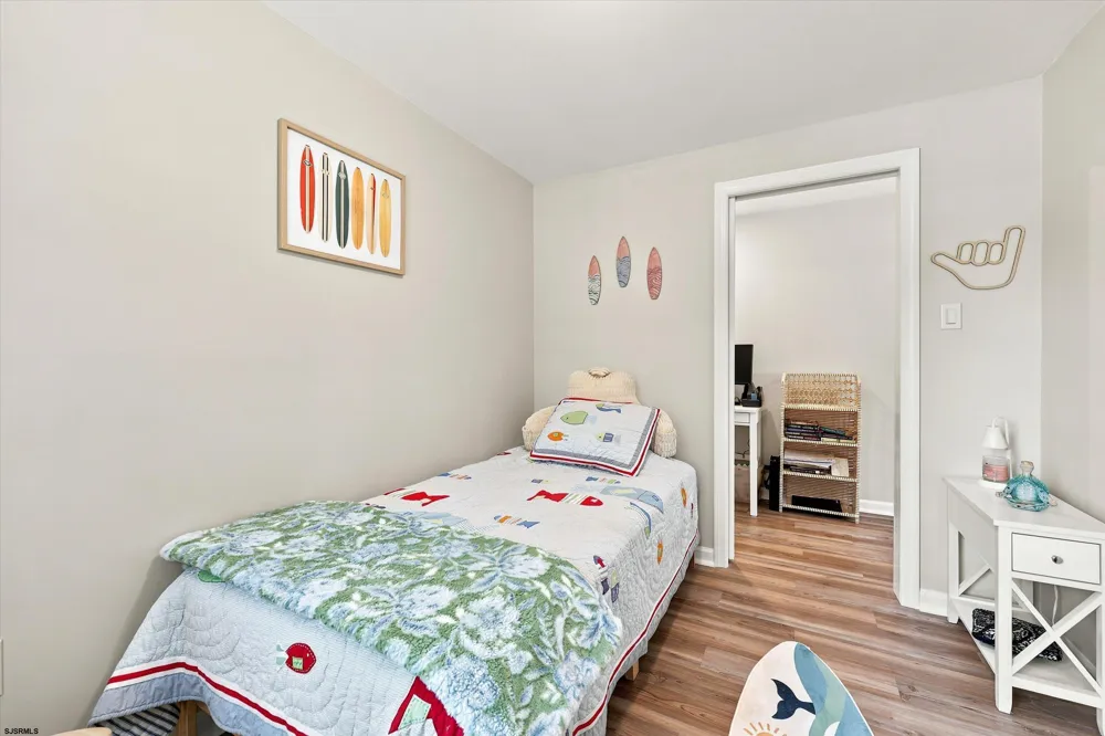 412 W Vernon Ave Linwood, NJ 08221