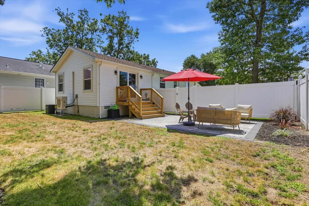 412 W Vernon Ave Linwood, NJ 08221