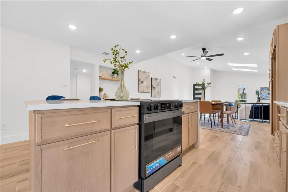 6631 Hunters Ridge Drive Dallas, TX 75248