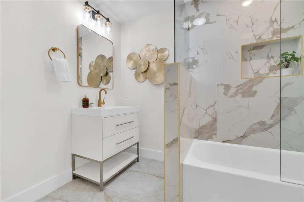 6631 Hunters Ridge Drive Dallas, TX 75248