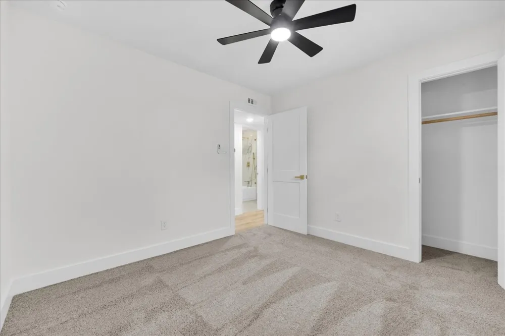 6631 Hunters Ridge Drive Dallas, TX 75248