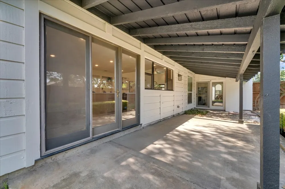 6631 Hunters Ridge Drive Dallas, TX 75248
