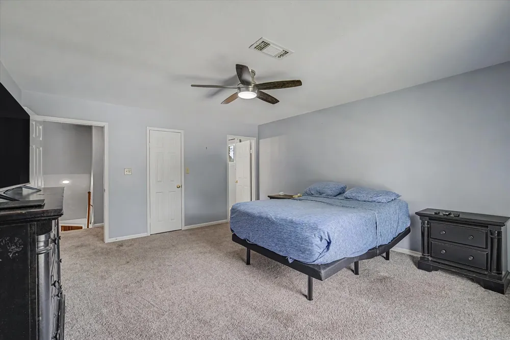 410 Crestwood Drive El Lago, TX 77586