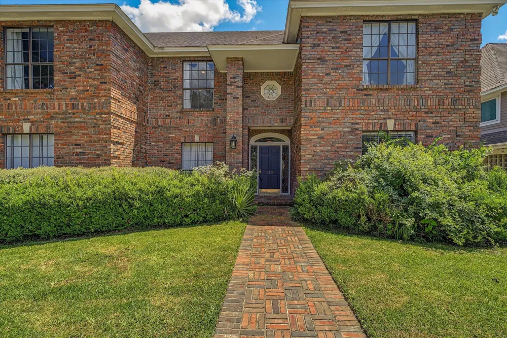 410 Crestwood Drive El Lago, TX 77586