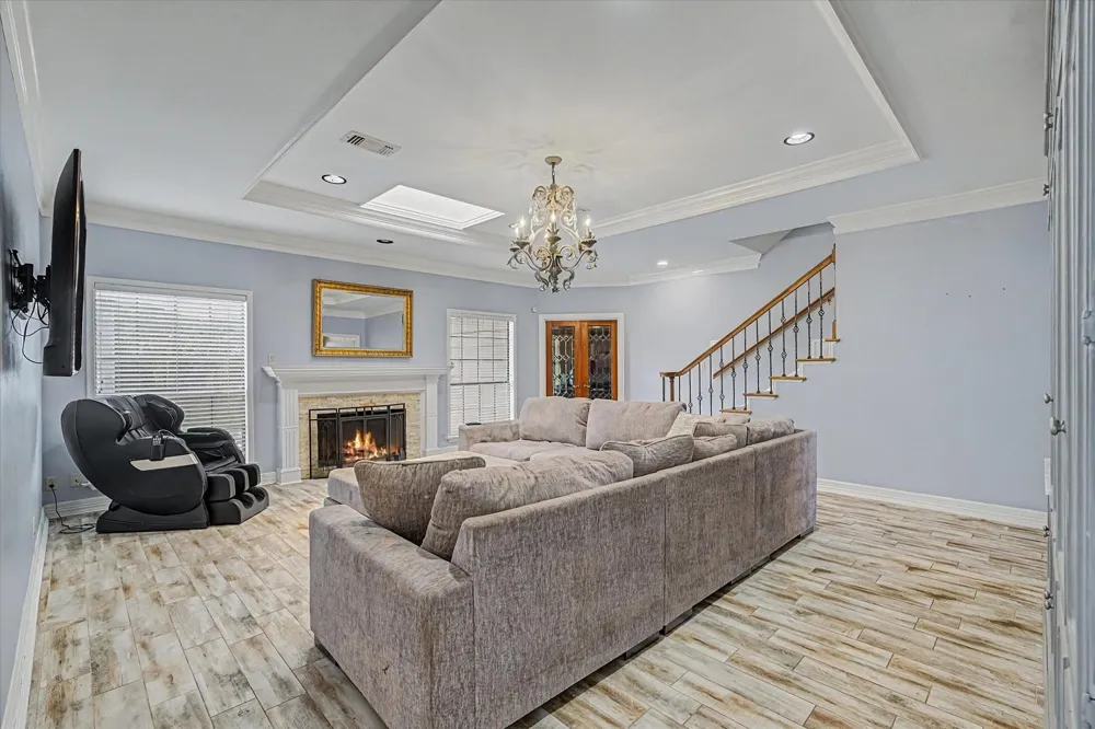 410 Crestwood Drive El Lago, TX 77586