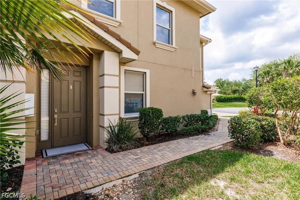 Cottonwood Bend #1901 Fort Myers, FL 33905