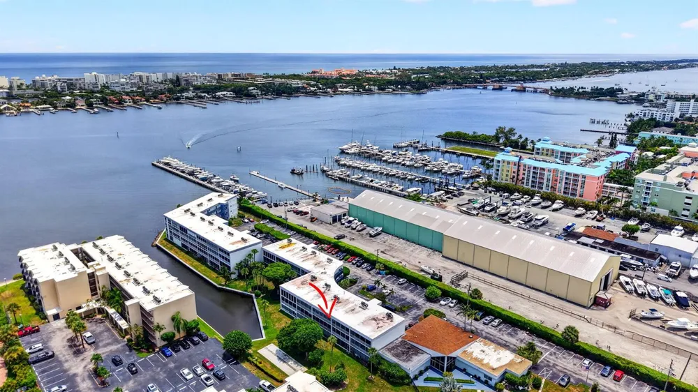 200 Waterway Drive S #303 Lantana, FL 33462