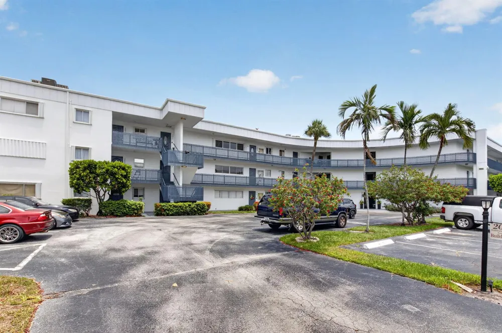 200 Waterway Drive S #303 Lantana, FL 33462