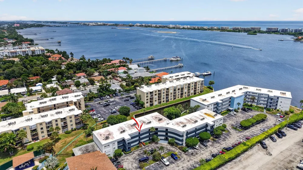 200 Waterway Drive S #303 Lantana, FL 33462