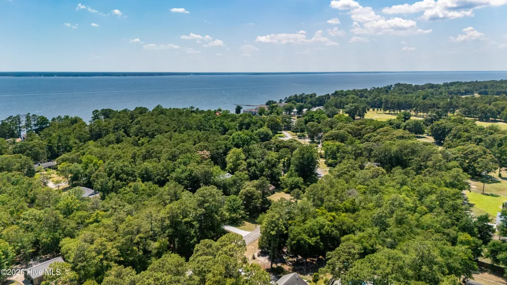 114 Lakeshore Drive Minnesott Beach, NC 28510