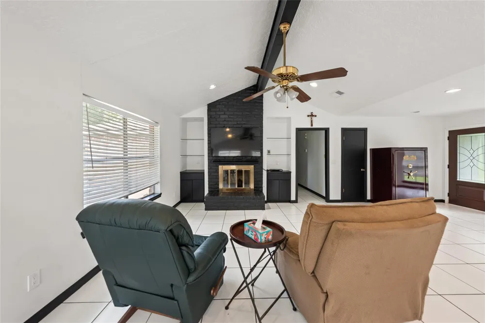 507 Magnolia Bend Roman Forest, TX 77357
