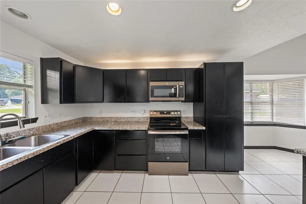 507 Magnolia Bend Roman Forest, TX 77357