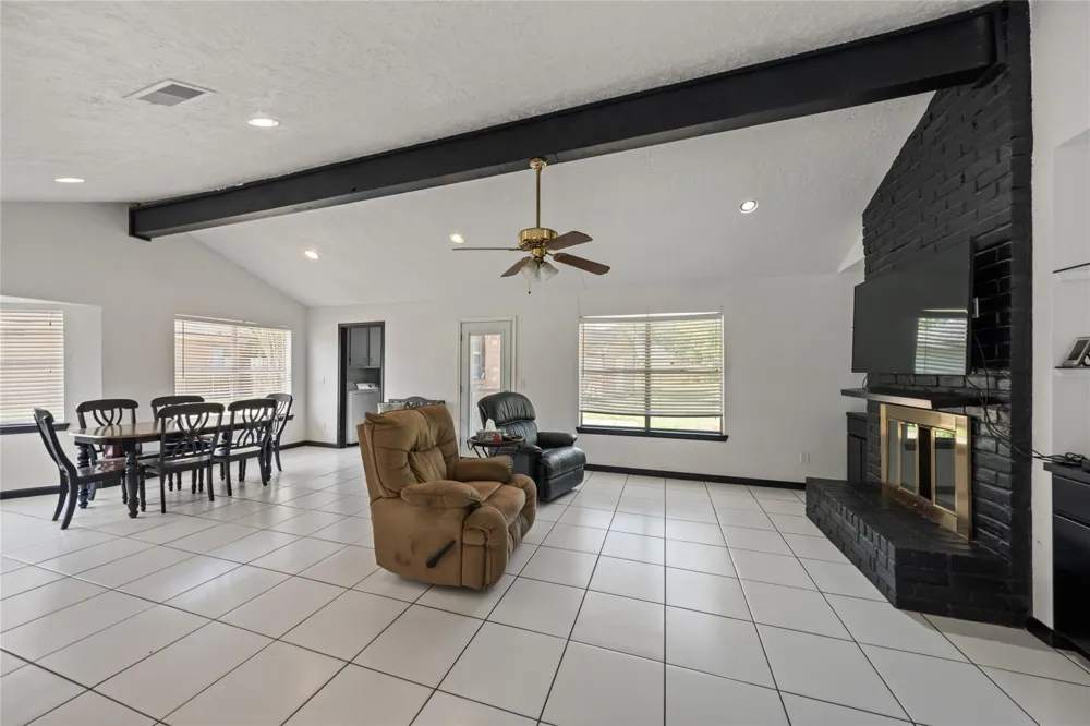 507 Magnolia Bend Roman Forest, TX 77357