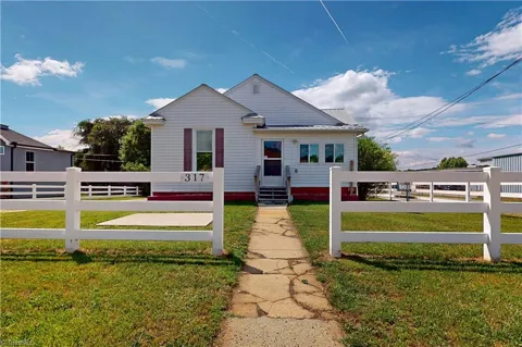 317 W Atkins Street