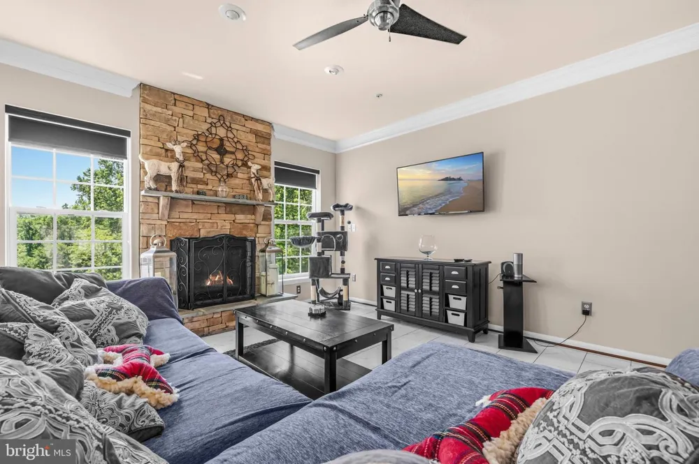 2806 PUMPKIN STREET Clinton, MD 20735