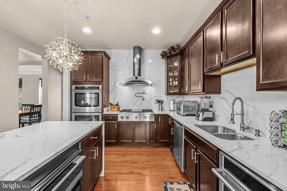 2806 PUMPKIN STREET Clinton, MD 20735