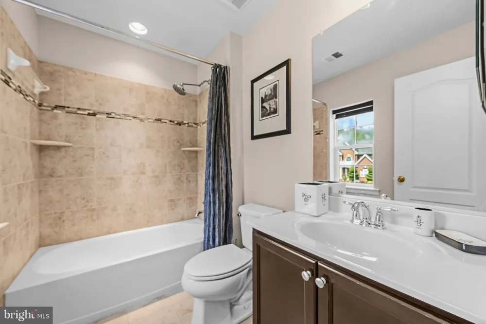2806 PUMPKIN STREET Clinton, MD 20735