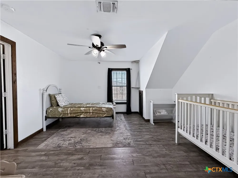 2520 County Road 232 Gonzales, TX 78629