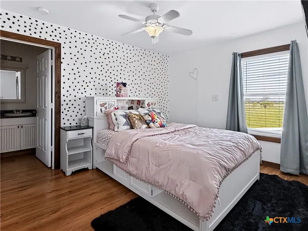 2520 County Road 232 Gonzales, TX 78629