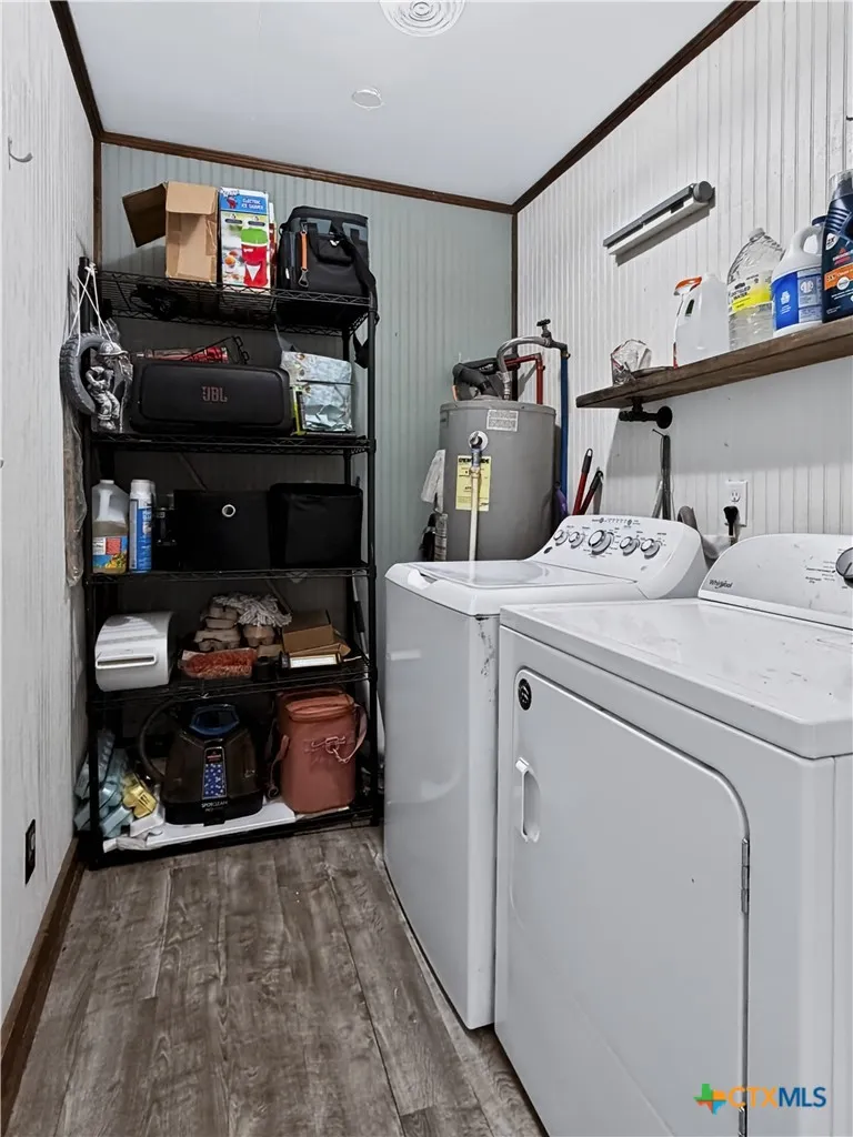 2520 County Road 232 Gonzales, TX 78629