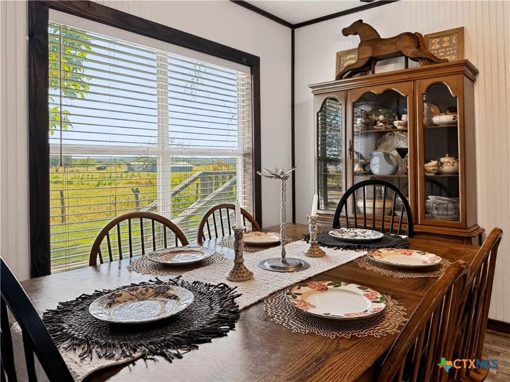 2520 County Road 232 Gonzales, TX 78629