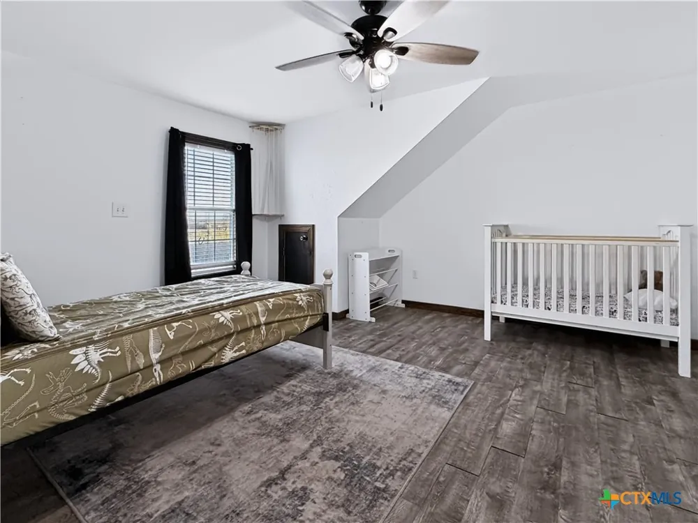 2520 County Road 232 Gonzales, TX 78629