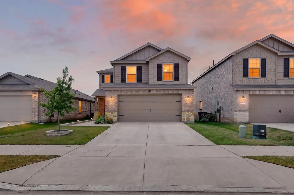 14012 Haggerston Drive Pilot Point, TX 76258