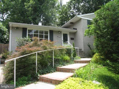 8511 FREYMAN DRIVE