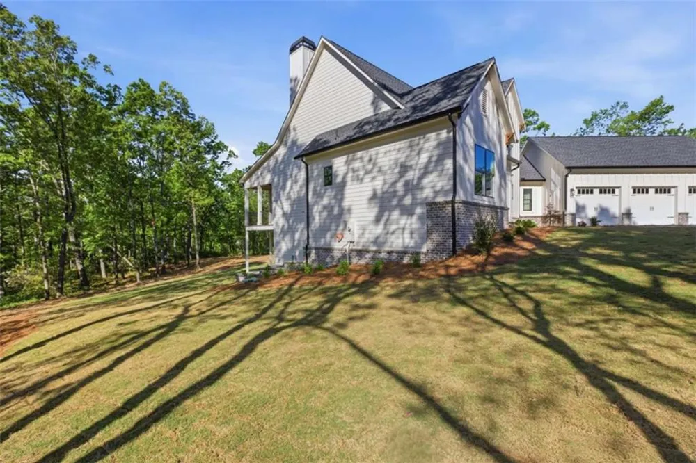 110 Fall Pippin Court Clarkesville, GA 30523