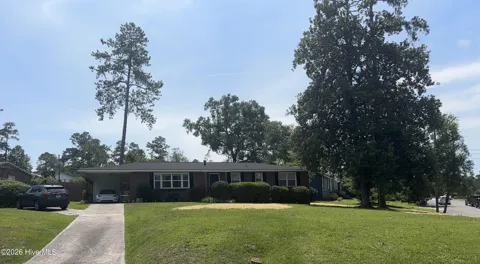 539 Martin Lane