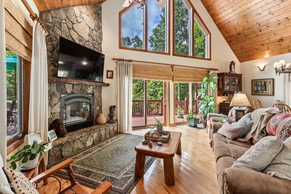 390 Timberwood Hills Road Murphy, NC 28906