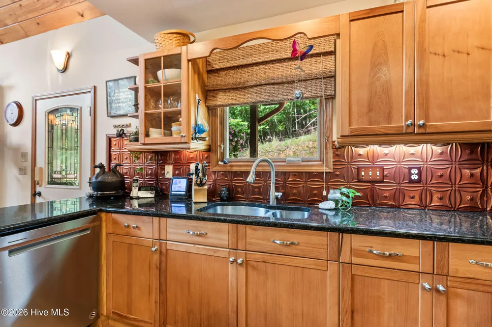 390 Timberwood Hills Road Murphy, NC 28906