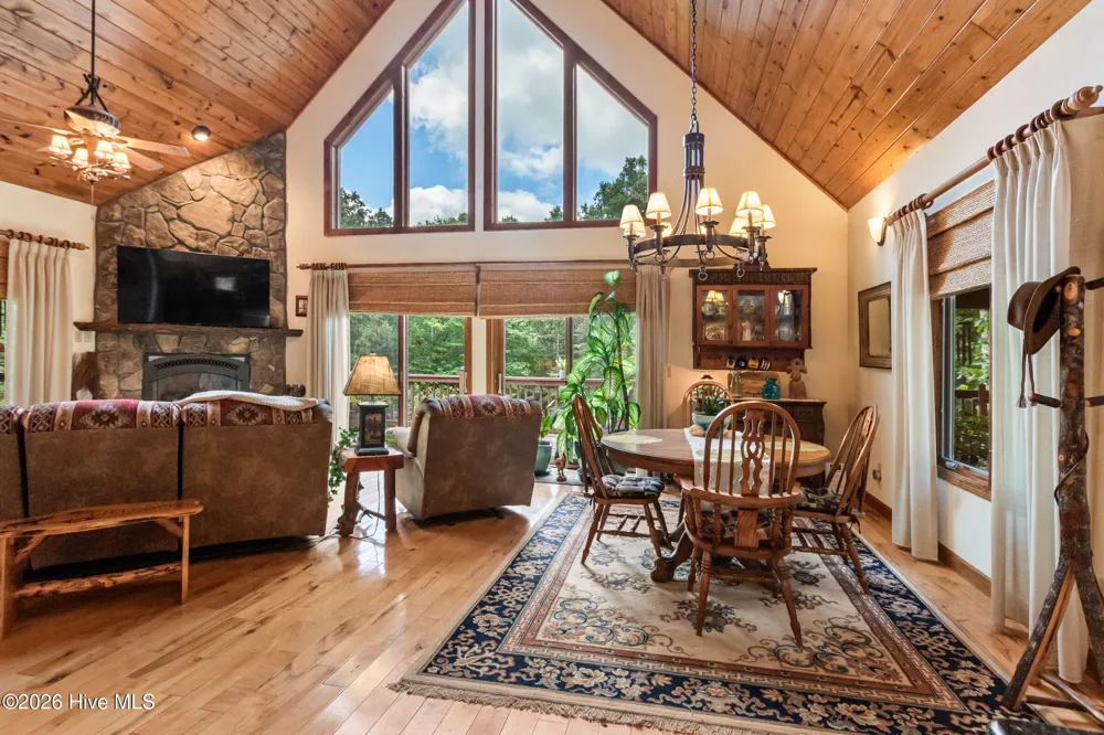 390 Timberwood Hills Road Murphy, NC 28906