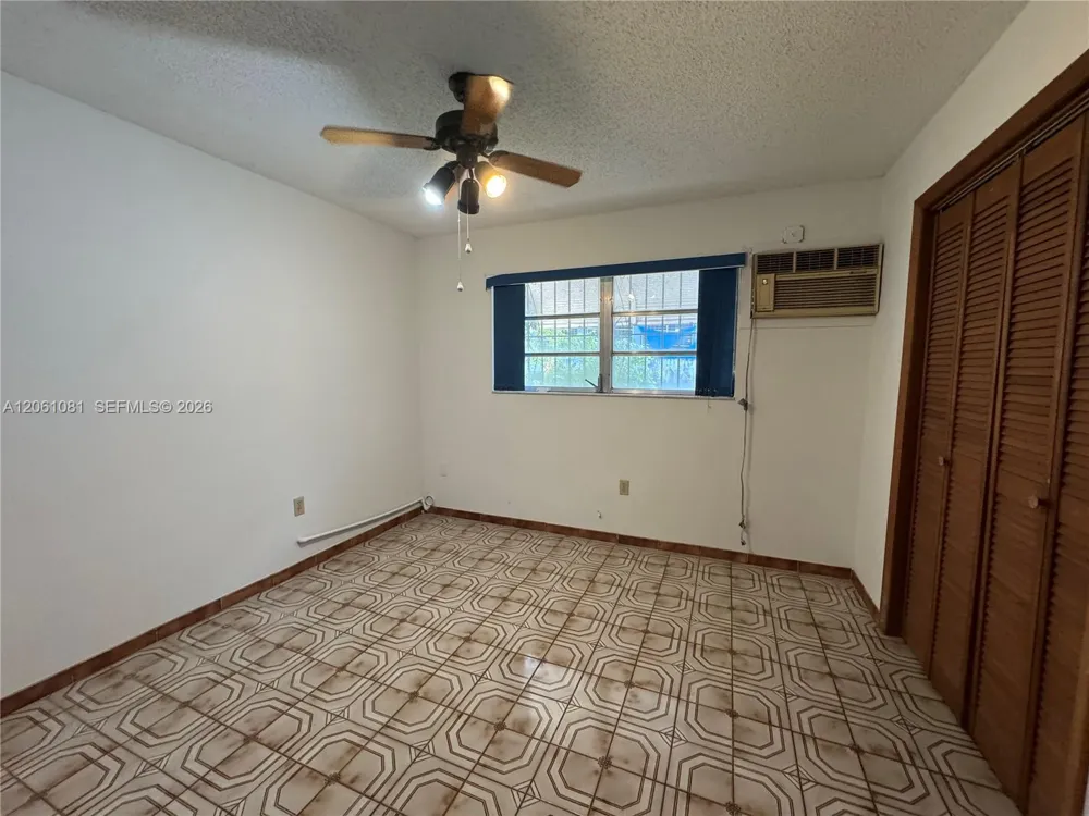 2524 SW 6th St Miami, FL 33135