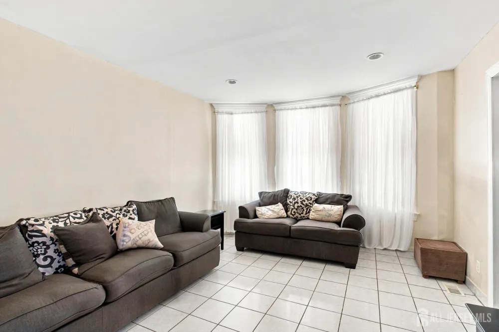 128 Lewis Street Perth Amboy, NJ 08861