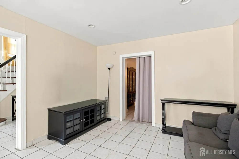 128 Lewis Street Perth Amboy, NJ 08861