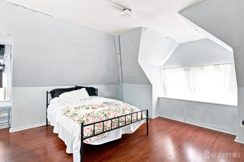 128 Lewis Street Perth Amboy, NJ 08861