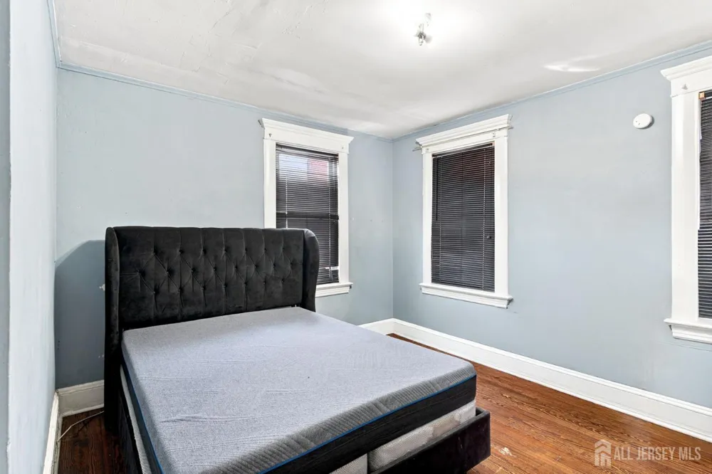 128 Lewis Street Perth Amboy, NJ 08861