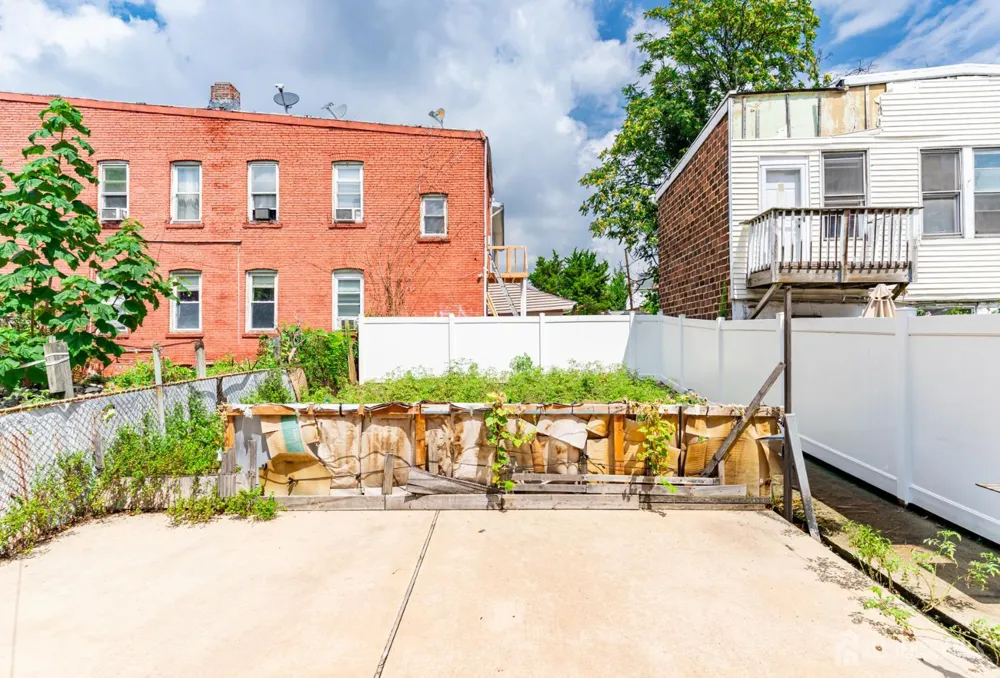 128 Lewis Street Perth Amboy, NJ 08861