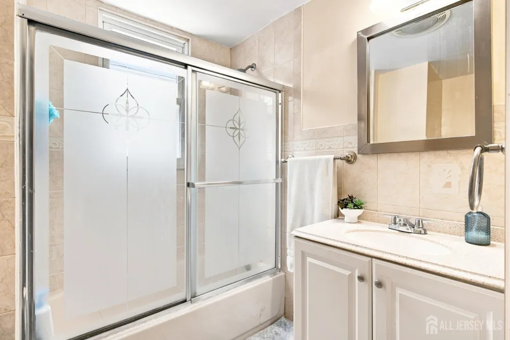 128 Lewis Street Perth Amboy, NJ 08861