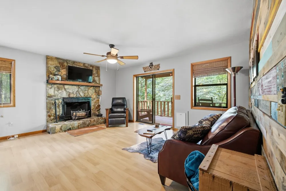 Chatto Loop Road Murphy, NC 28906