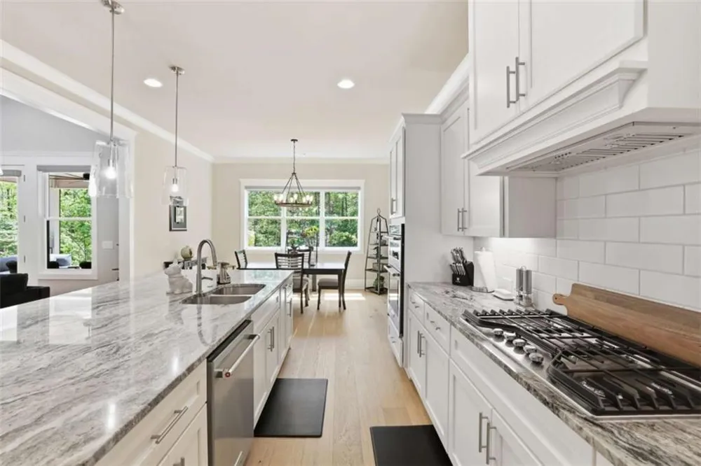 316 Glazenwood Drive Clarkesville, GA 30523
