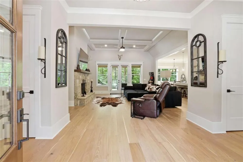 316 Glazenwood Drive Clarkesville, GA 30523