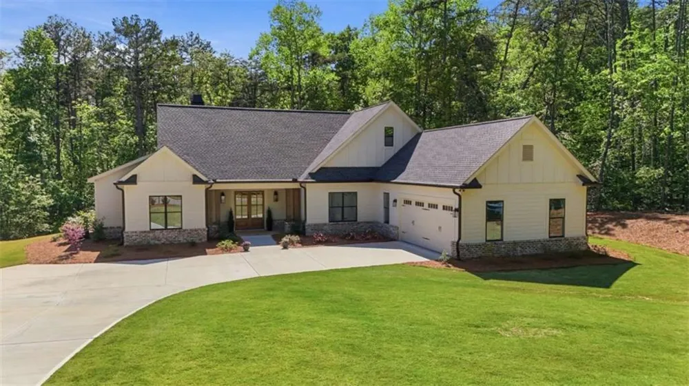 316 Glazenwood Drive Clarkesville, GA 30523