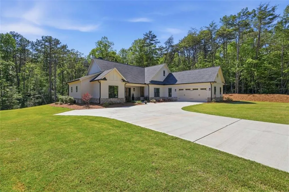 316 Glazenwood Drive Clarkesville, GA 30523