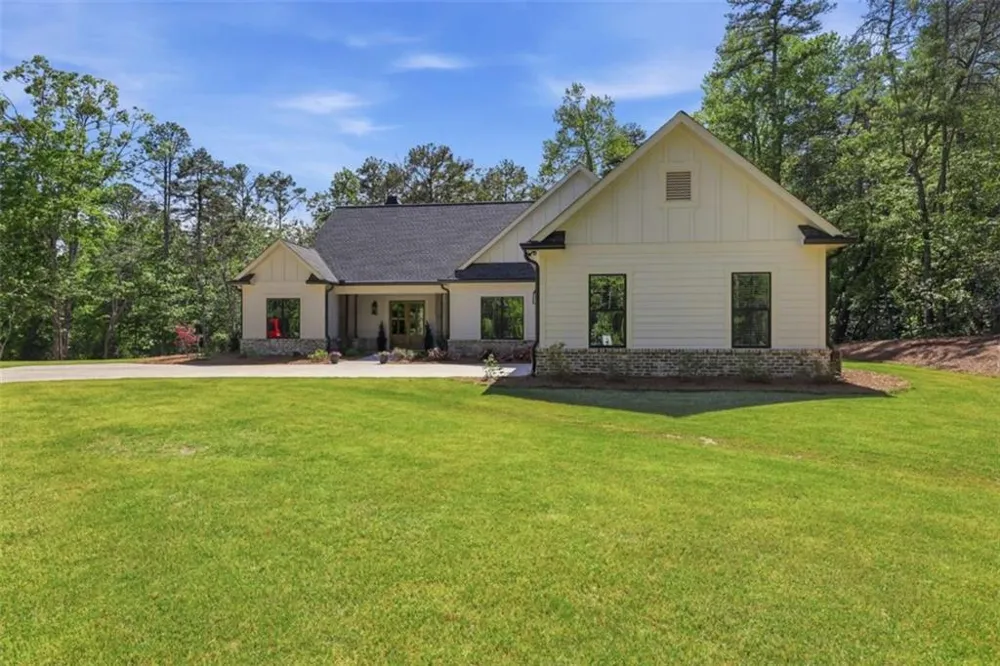 316 Glazenwood Drive Clarkesville, GA 30523