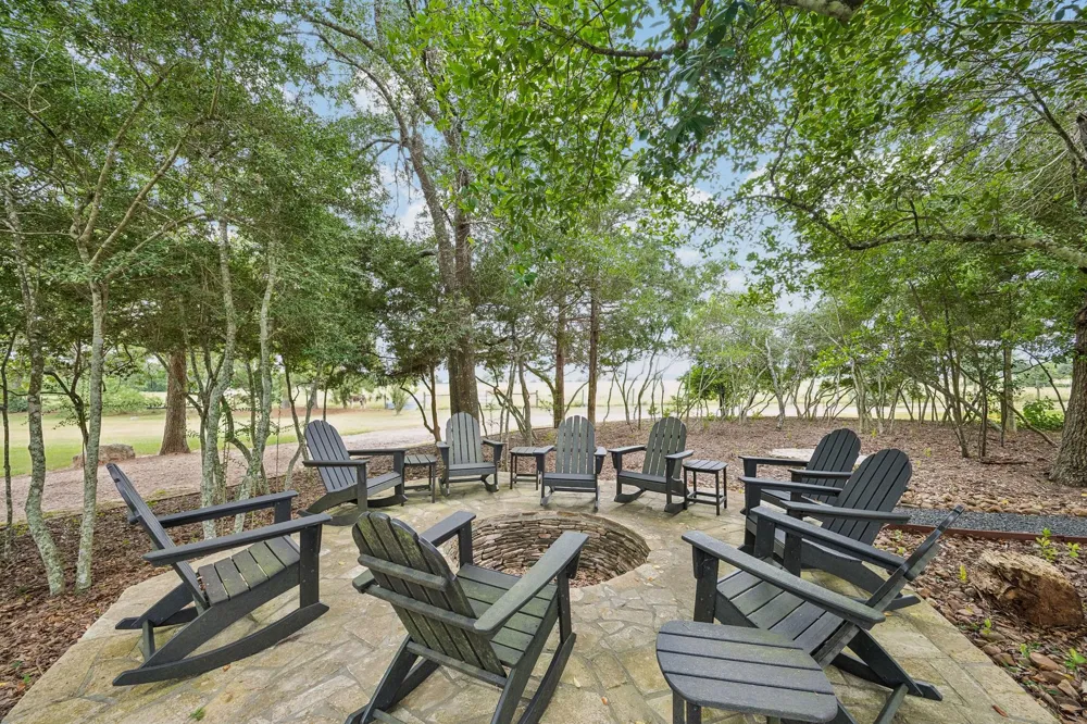 11182 Fm 1094 Road Cat Spring, TX 78933