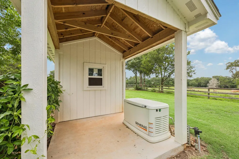 11182 Fm 1094 Road Cat Spring, TX 78933