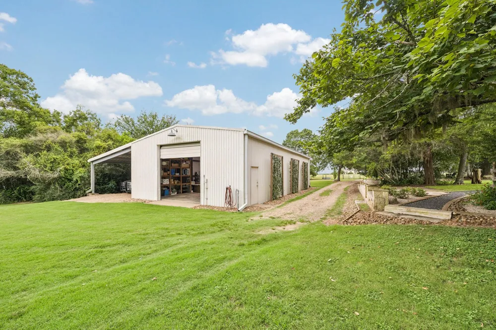 11182 Fm 1094 Road Cat Spring, TX 78933