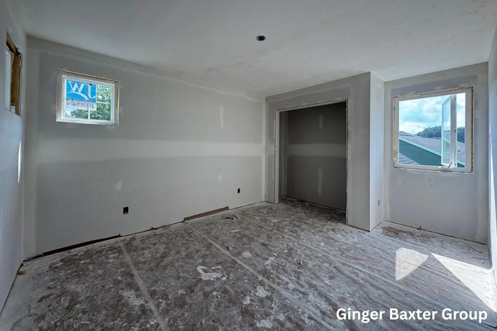 127 Summit Pointe Drive #3 Rockford, MI 49341